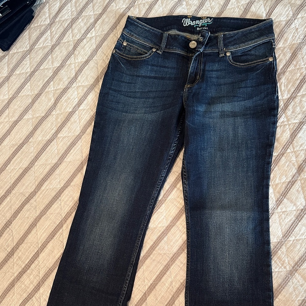 Wrangler Women's Indigo Straight Leg Jeans